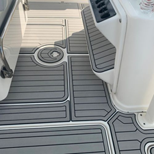 2015 Century 3200 Center Console 6 7