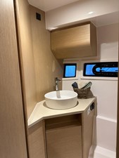 V30 HT Weekender 16 17_2023 30ft Vento Yacht V30 Weekender_twin engine