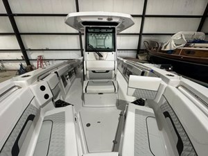 2024 Blackfin 302CC 42 