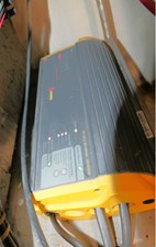 LOVE U 2 77 Battery Charger