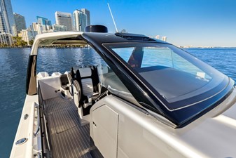 Cigarette 42 Auroris 22 