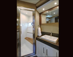 AQUASITION 30 AQUASITION Carver C52 Coupe