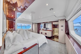 95 Raised Pilothouse 60 95' Azimut-29