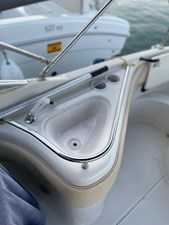 Sea Ray 240 Sundeck 7 SEA RAY 240 SUNDECK