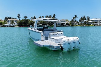 AVIARA AV40 OB 2 EXTERIOR VIEW