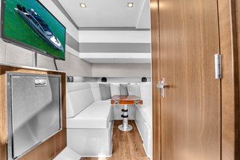 Cruisers Yachts 42 GLS OB 60 42' Yacht Cruisers GLS-60