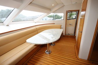 - 18 19_2006 80ft Hatteras 80 Motor Yacht
