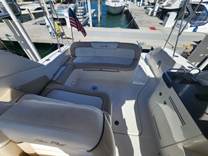 35 SUNDANCER 8 Aft Seating