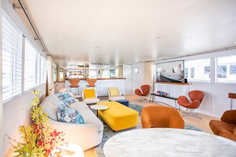 SOVEREIGN 10 Salon