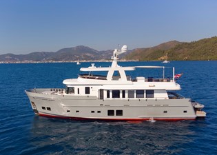 85' SEMI DISPLACEMENT TRAWLER 0 Mural 85 01