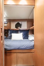 SEA HACK 61 Crew quarter bunk