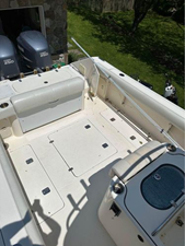 2008 Pursuit 345 Drummond Sportfish 6 7