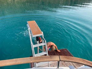 2009 Fountaine Pajot Cumberland 46  7 Dive board 