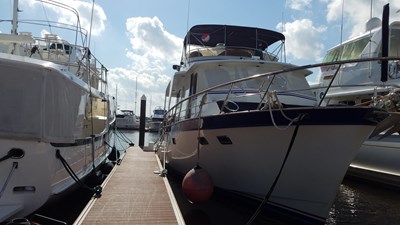 His and Hers 40 41__1988 53ft Defever 53 POC HIS AND HERS