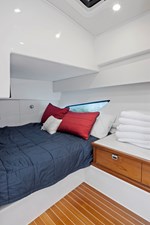 - 23 24_2020 47ft Intrepid 477 Evolution