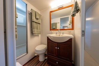 ABSOLUTE 20 Guest Head