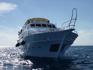 2000 Custom Dive Boat 0 Egyptian Dive 800 pix front