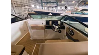 2024 Sea Ray SDX 250 Outboard 9 
