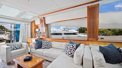 - 19 20_2007 108ft Sunseeker Predator