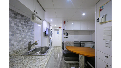 Grandeur 33 77