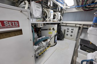 NO AGENDA  32 Engine Room