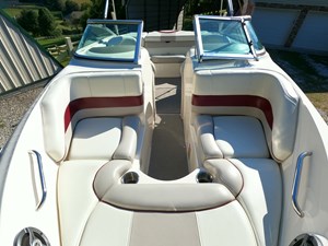 2008 Bryant 210 Bowrider 28 GOPR0641
