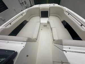 Boston Whaler 230 Vantage 20 WhatsApp Image 2024-12-13 at 09.19.57 (17)