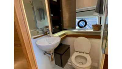 2021 Tiara Yachts 43 LE 30 