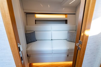 BACCHUS 12 Guest Stateroom
