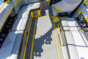 MALIBU MKZ 26 