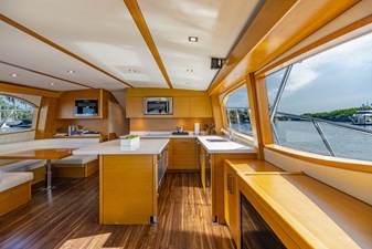 Farther & Sun 16 Galley, DInette