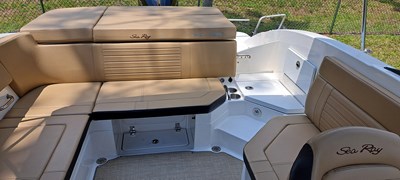 - 23 26_2019 23ft Sea Ray 230 SPX