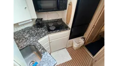 1991 Hatteras 40 Motor Yacht 105 