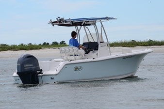2017 Sea Hunt Triton 225 3 