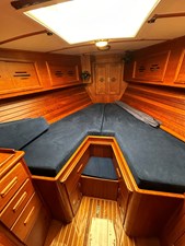 KISMET 23 Forward Cabin