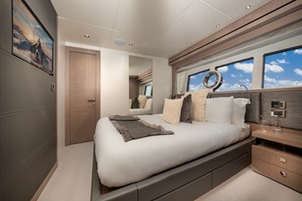 EOS 30 VIP CABIN 