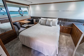 - 78 79_2019 57ft Sunseeker Predator