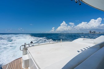 Veronique 25 2005 PERSHING 50 - Aft Sundeck