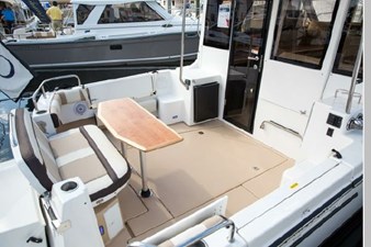 My Thai 5 Aft deck