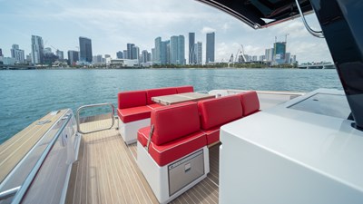 Freedom 14 Seating