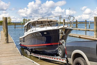 2026 Cutwater C-32 C - Jensen Beach, FL 30 2025 Cutwater 30 Coupe