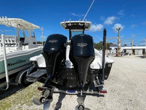 2020 Everglades 273 35 