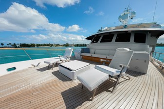 SERENITY 25 Bow