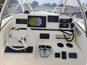 Pursuit 3070 Center Console 1 9306977_20240321075347346_1_LARGE