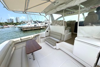 No Name 7 2015-tiara-yachts-coronet-3900-power-9471216-965891509-0-170720240939-7
