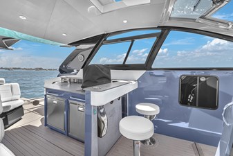Cruisers Yachts 42 GLS OB 55 42' Yacht Cruisers GLS-55