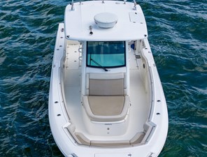 2020 Boston Whaler 330 Outrage 8 