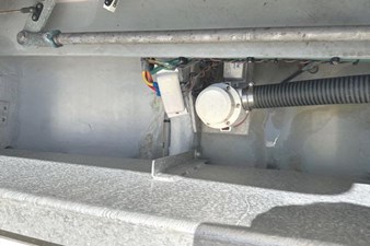 2002 Luhrs 36 Convertible 34 35