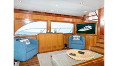 2007 Hatteras 64 Motor Yacht  18 