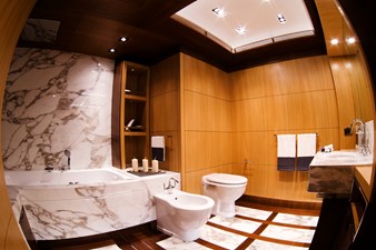 ARMADA 5 Guest Bath